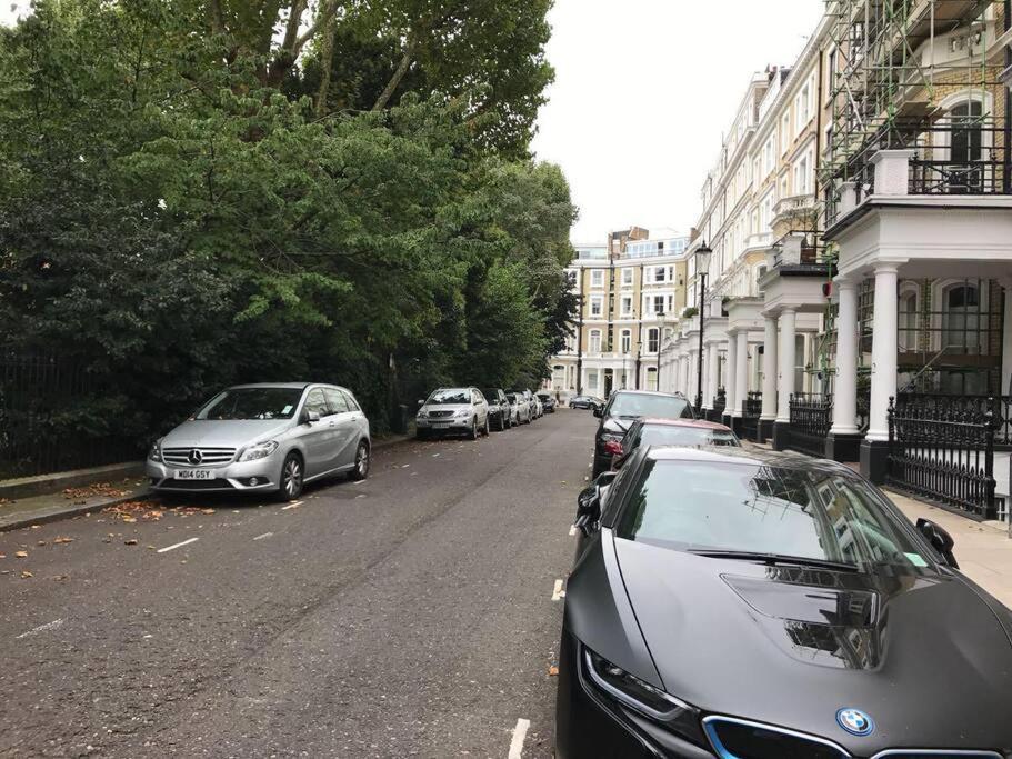 Apartamento Stunning 2 Bed/2Bath Flat In Heart Of Kensington Londres Exterior foto
