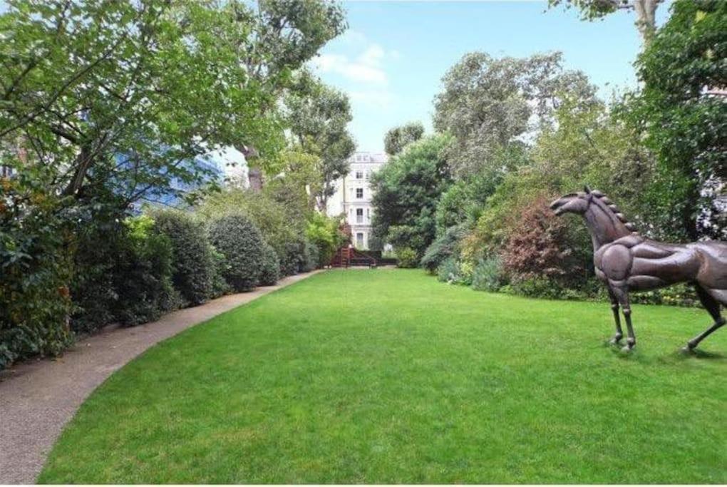 Apartamento Stunning 2 Bed/2Bath Flat In Heart Of Kensington Londres Exterior foto
