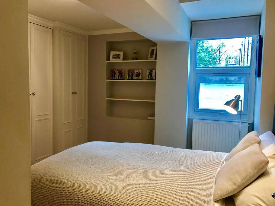 Apartamento Stunning 2 Bed/2Bath Flat In Heart Of Kensington Londres Exterior foto