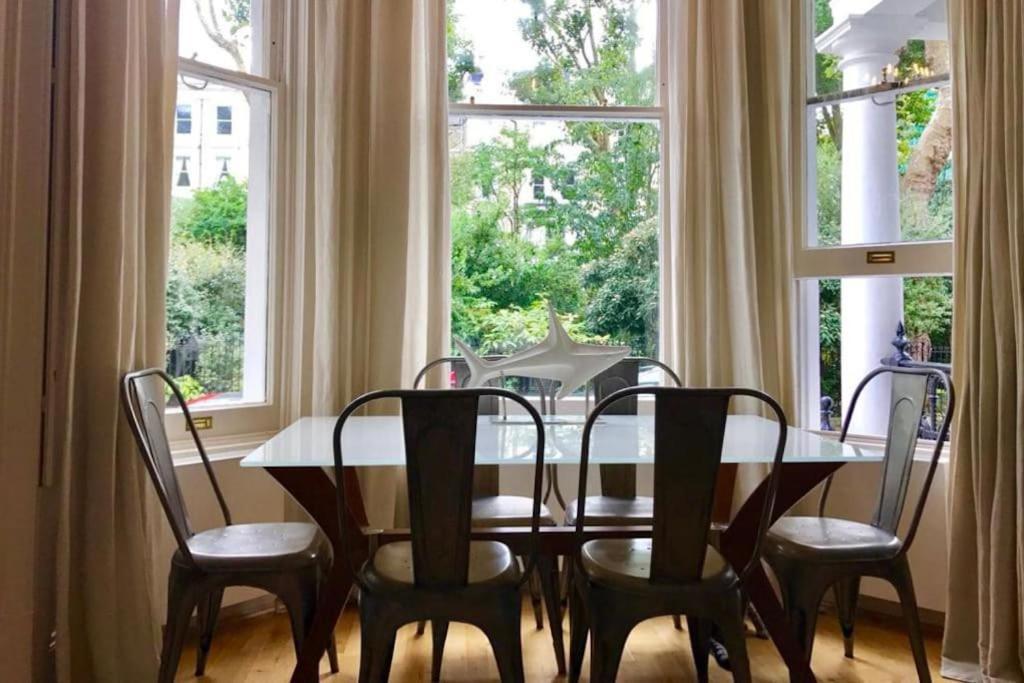 Apartamento Stunning 2 Bed/2Bath Flat In Heart Of Kensington Londres Exterior foto